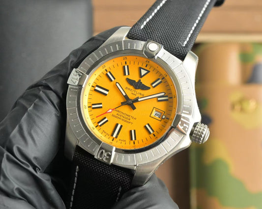 Avenger 43mm SSNY YellowStk TF A2824
