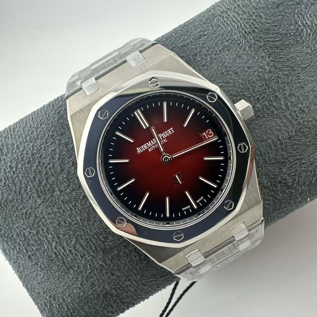 Royal Oak 16202XT 39mm TI/TI Gradient Red Dial ZF A7121