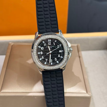 Patek Philippe - Aquanaut SS/RU Black V7F 8215