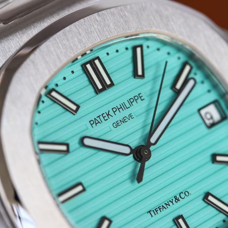 Nautilus 5711 40mm SS/SS Tiffany Blue Dial DDF DD330 Super Clone(SW Dial)