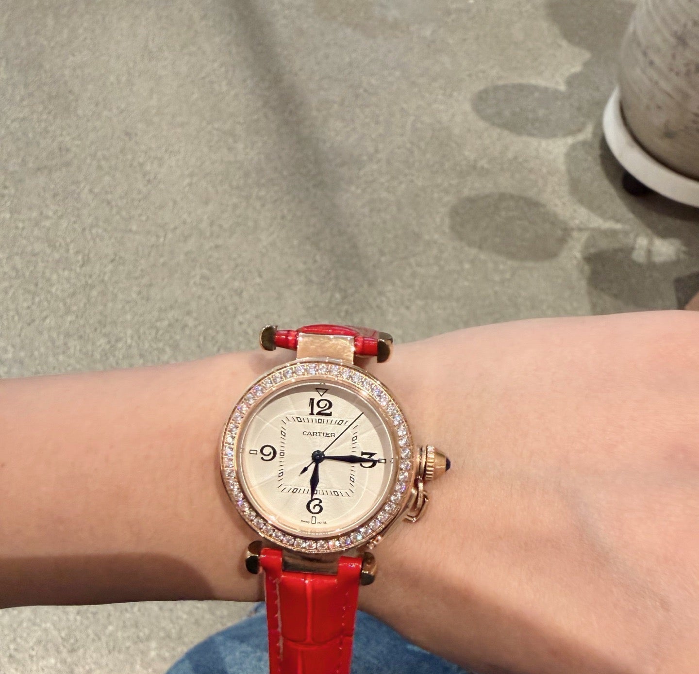 Pasha De Cartier Ladies 30mm Dia Red RG/LE White Dial AF Quartz