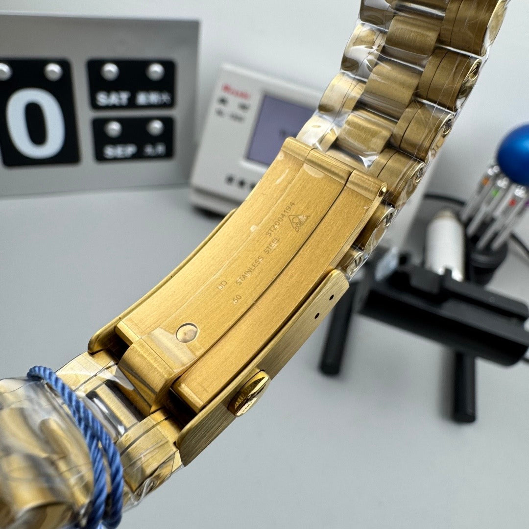 Speedmaster 41mm YG/YG Gold Dial RMF A3861