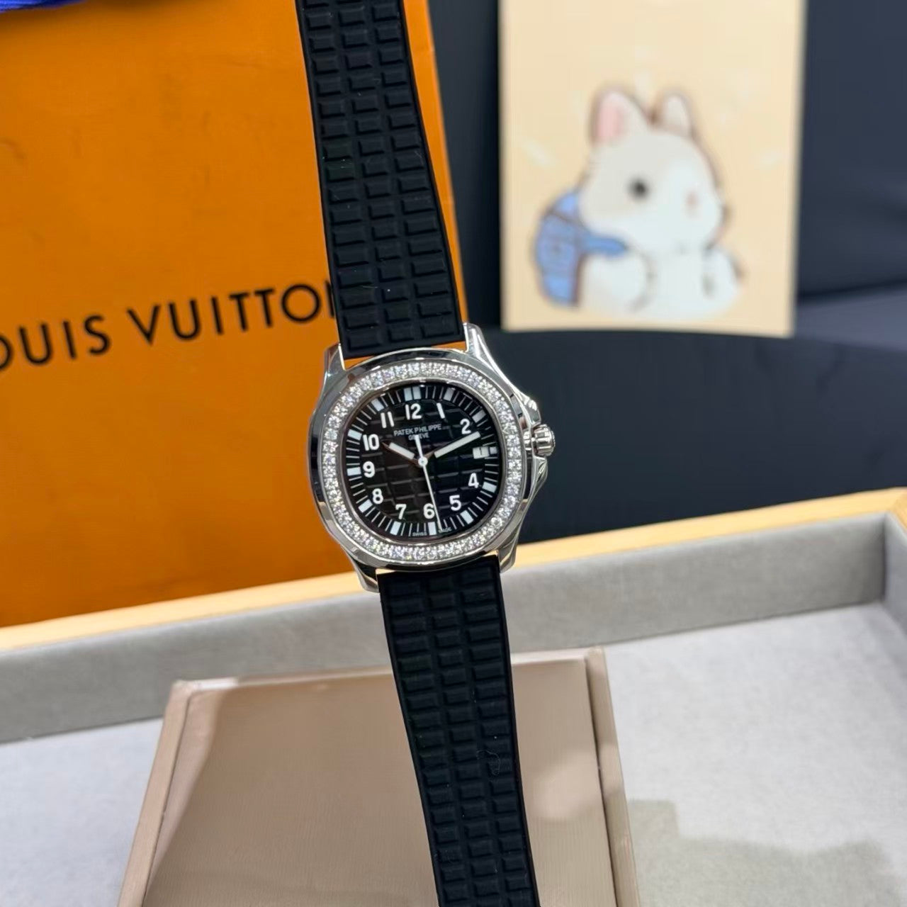 Patek Philippe - Aquanaut SS/RU Black V7F 8215