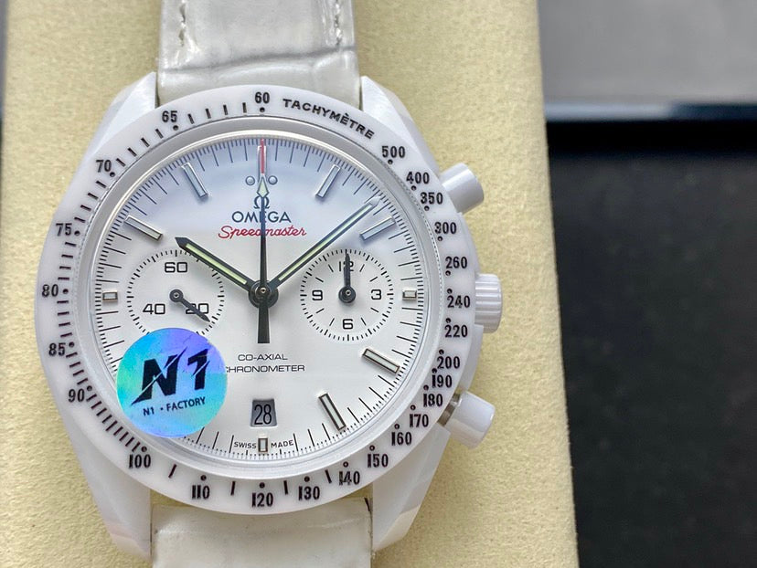 Speedmaster 44mm "White Side of The Moon" White Ceramic/LE N1F A9300