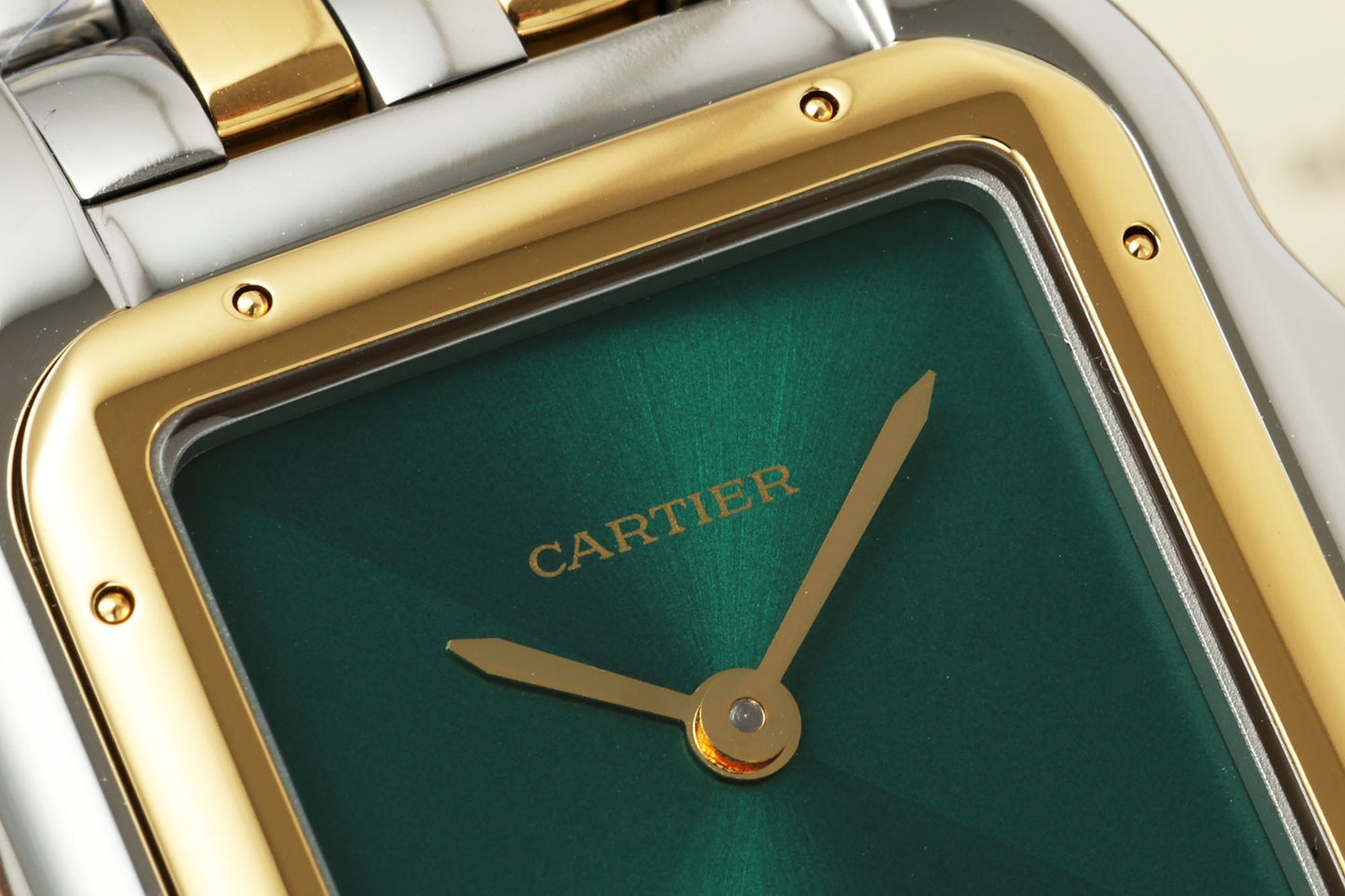Panthere Secrete De Ladies 27mm SS/YG Green Dial AF Quartz
