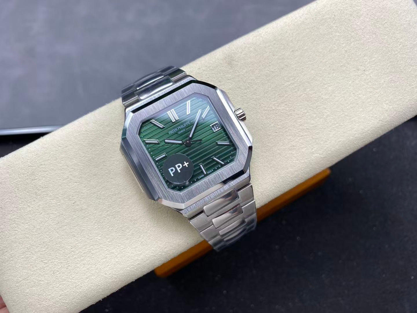 Cubitus 5821 45mm SS/SS Green Dial APWF DD330 Super Clone