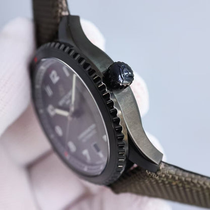 Aviator 8 41mm DLC/NY Green Dial TF A2824