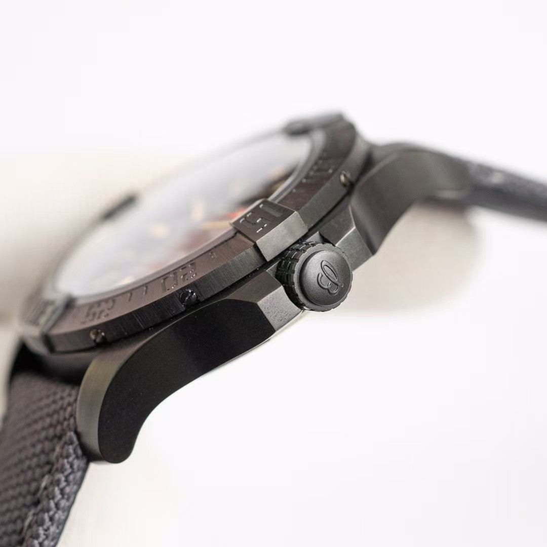 Avenger BlackBird 44mm DLC/TI/NY Black Dial TF A2824