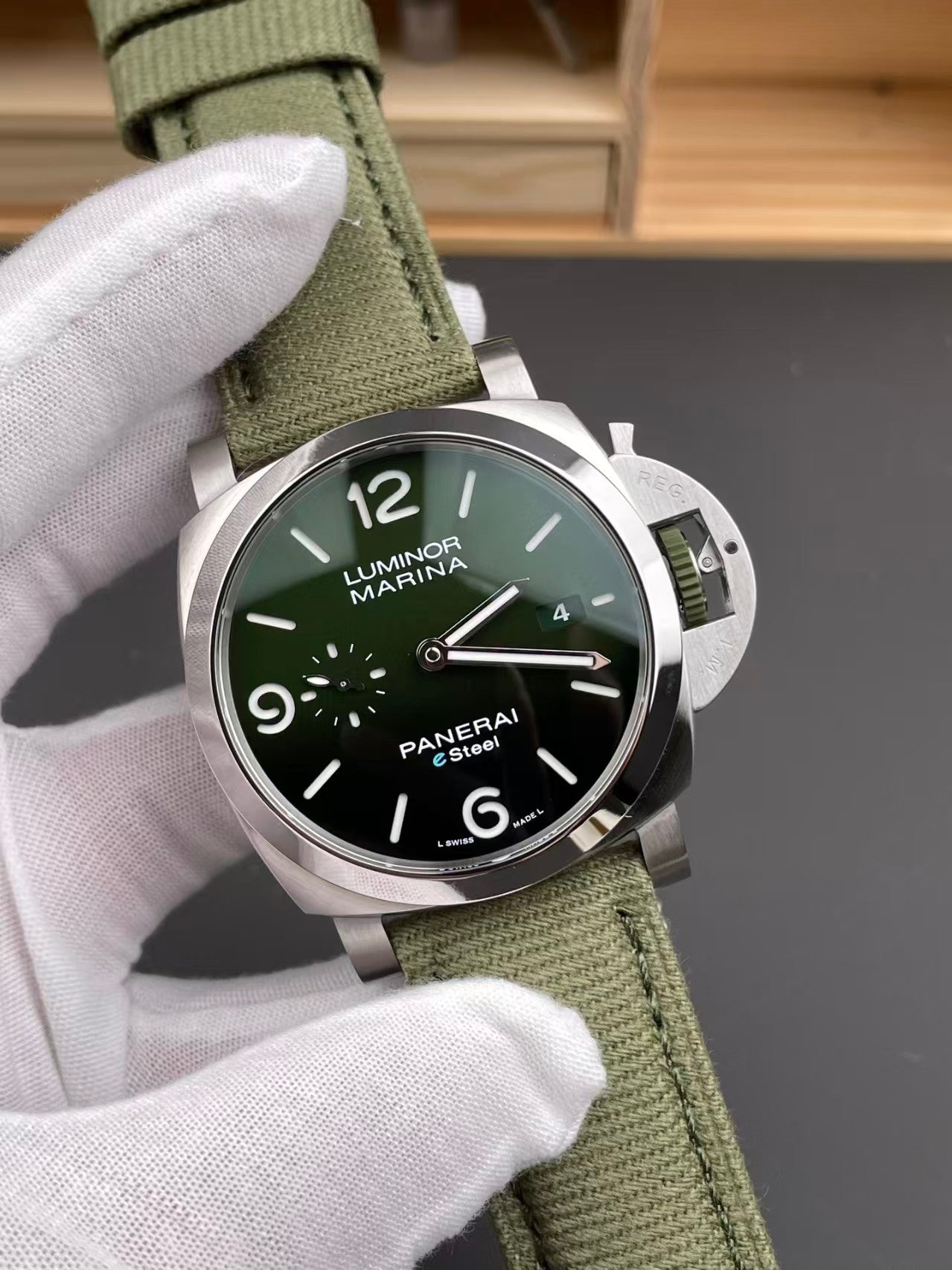 Luminor PAM1356 44mm SSNY Green Dial VSF P9010